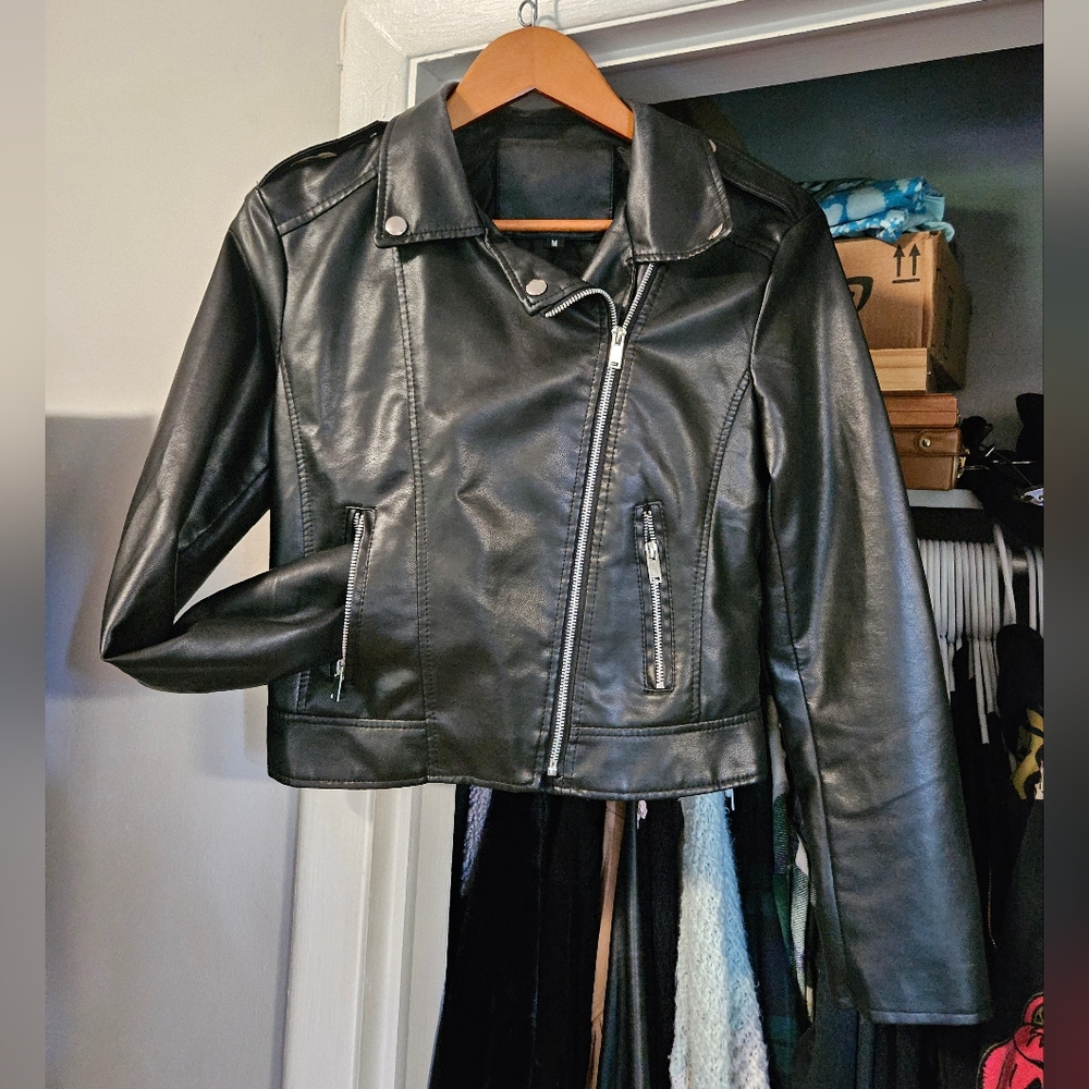 Cropped Faux Leather Jacket